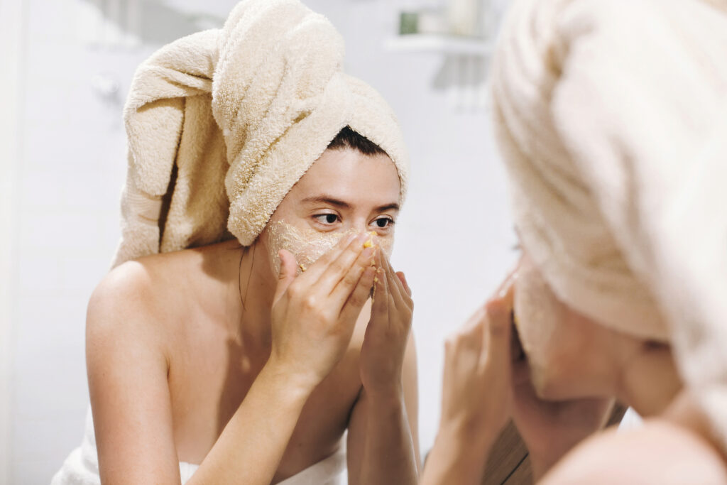 como lavarse la cara correctamente